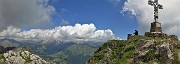 52 Per Raffi la prima volta alla croce di vetta di Cima Alben (2019 m)